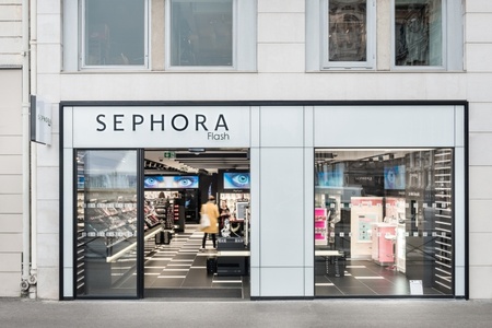 服饰服装专卖店橱窗门头 (13)